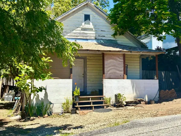 $249,500 | 218 Depot Street, Grass Valley, CA 95945