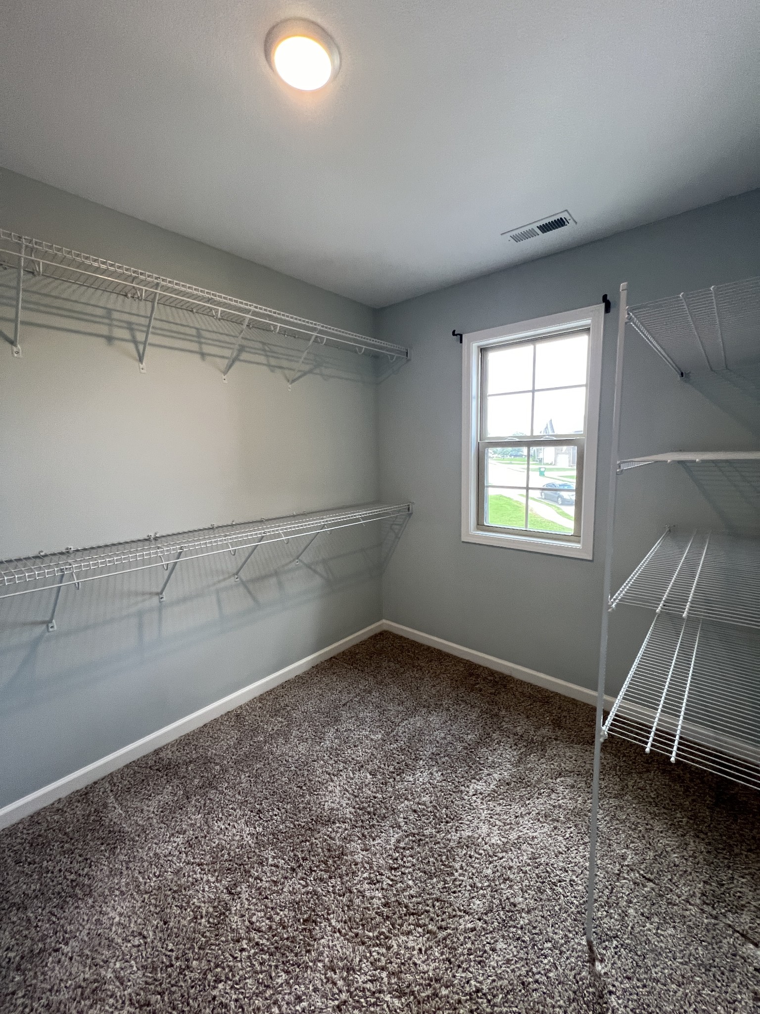 660 Elm Street Clarksville, TN 37040 - Photo 31 of 34 a view of an empty room with a window