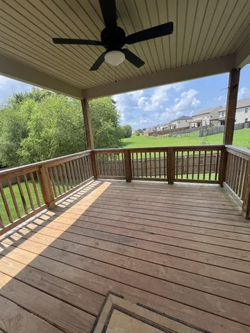 $2,300 | 660 Elm Street, Clarksville, TN 37040