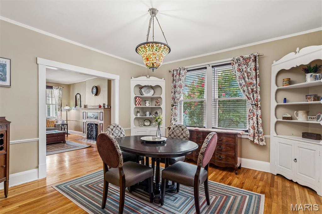 329 Stark Court Webster Groves, MO 63119 - Photo 16 of 63 Gallery Image 16