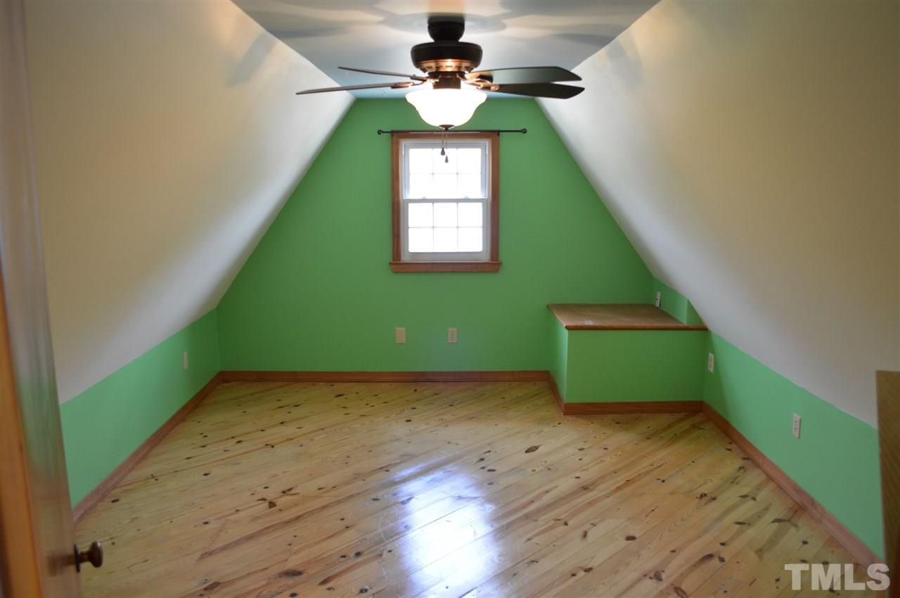 307 Barnett Avenue Roxboro, NC 27573 - Photo 12 of 19
