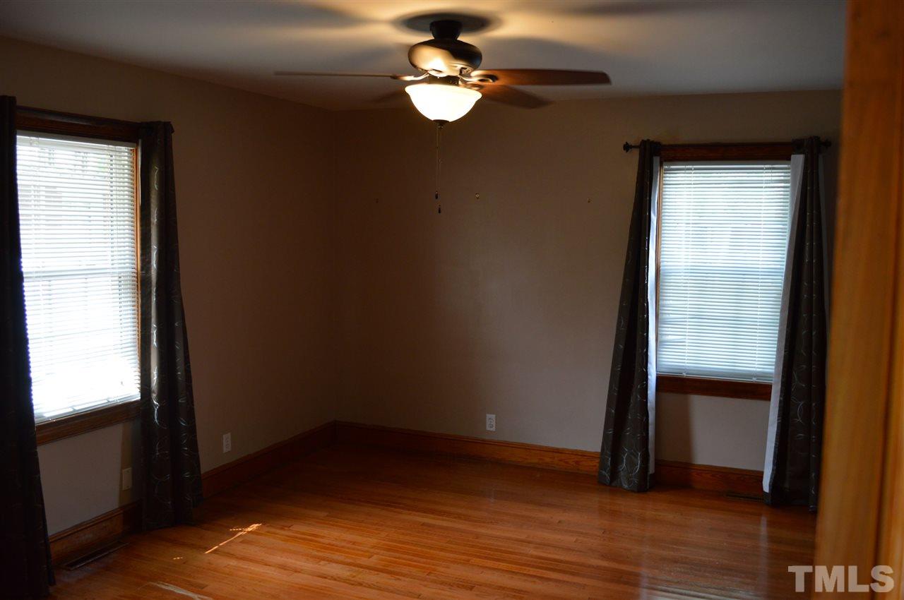 307 Barnett Avenue Roxboro, NC 27573 - Photo 8 of 19