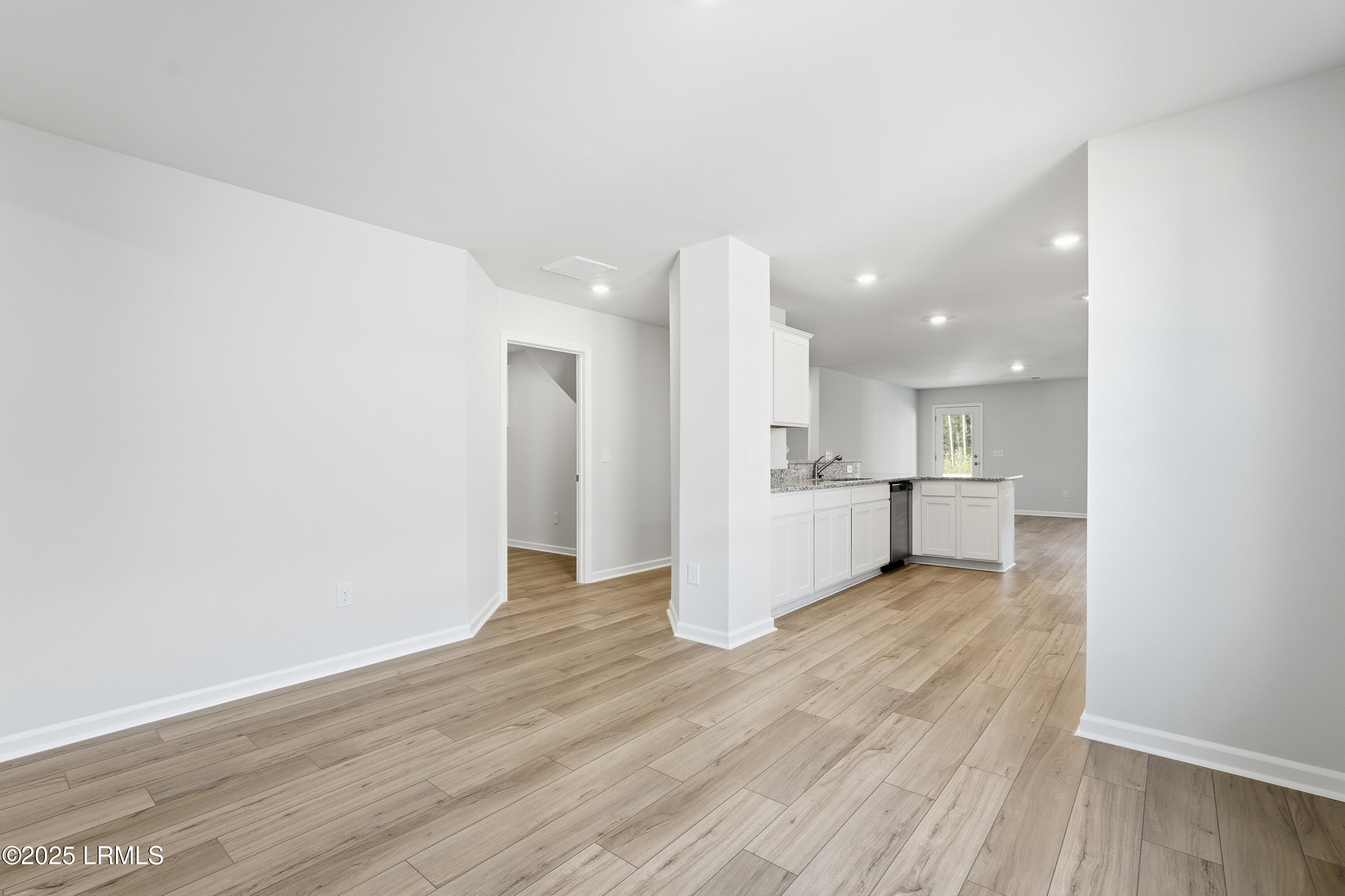 353 Waters Edge Way Hardeeville, SC 29927 - Photo 11 of 37 FMWeb08