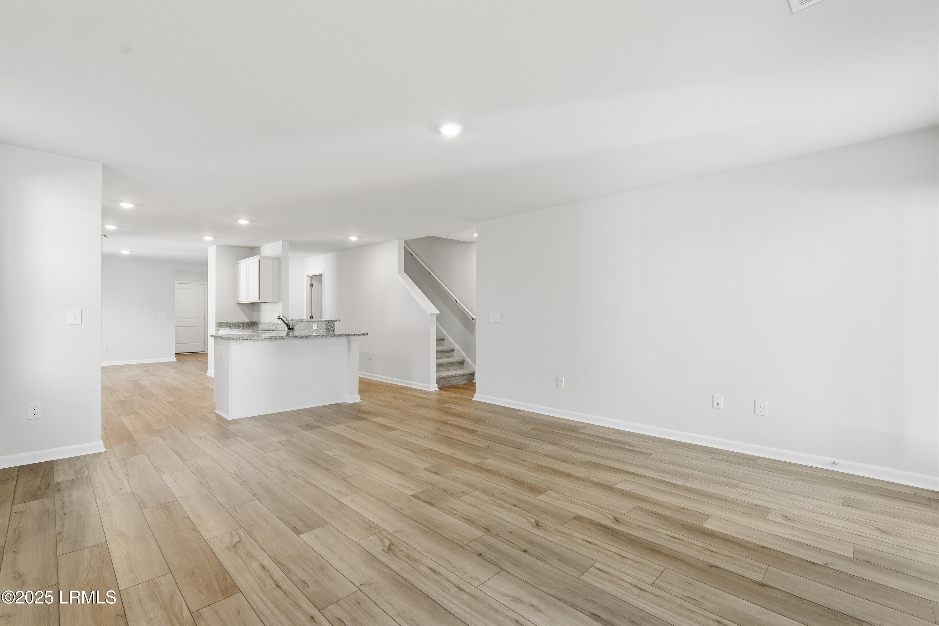 353 Waters Edge Way Hardeeville, SC 29927 - Photo 14 of 37 FMWeb10