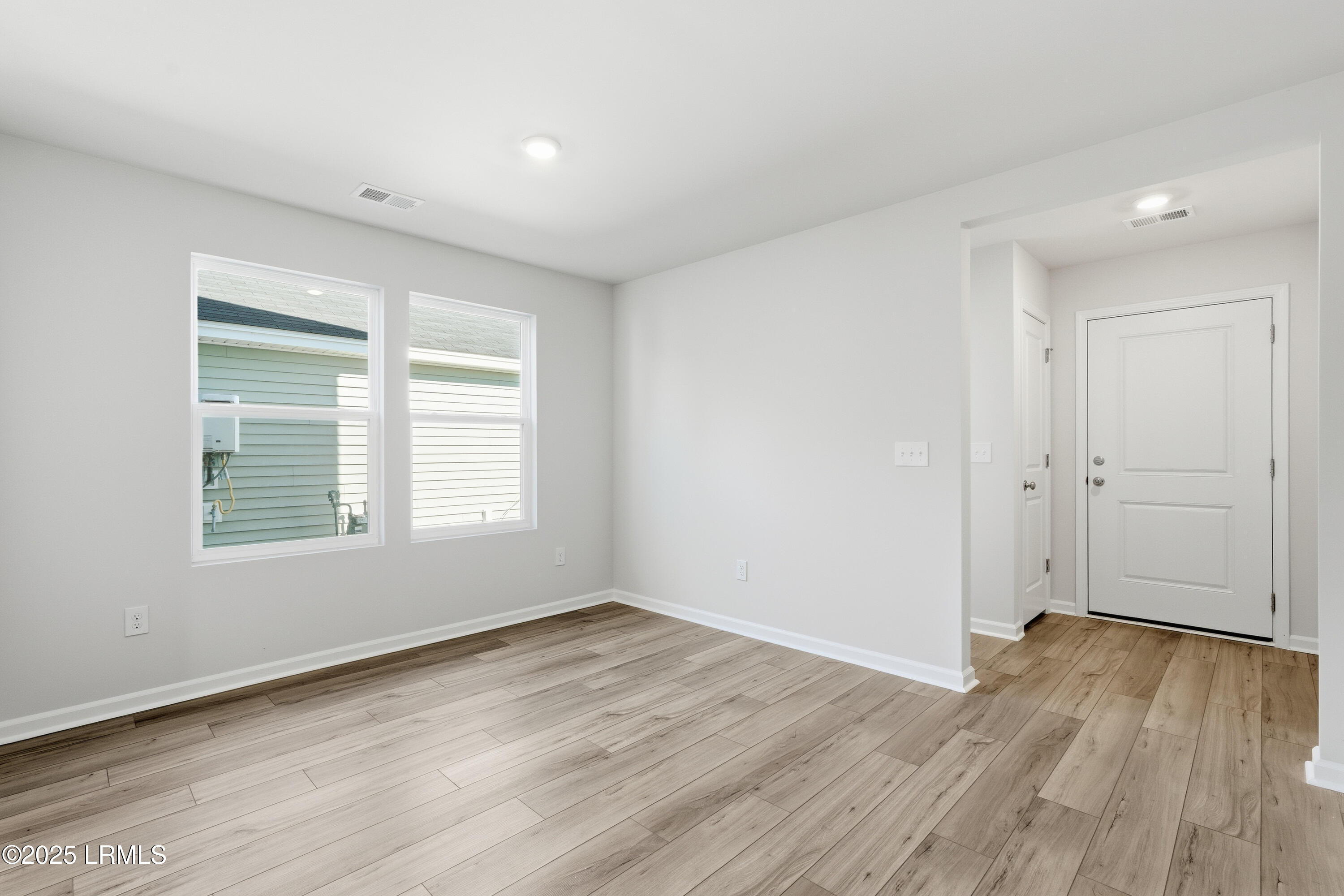 353 Waters Edge Way Hardeeville, SC 29927 - Photo 18 of 37 FMWeb13