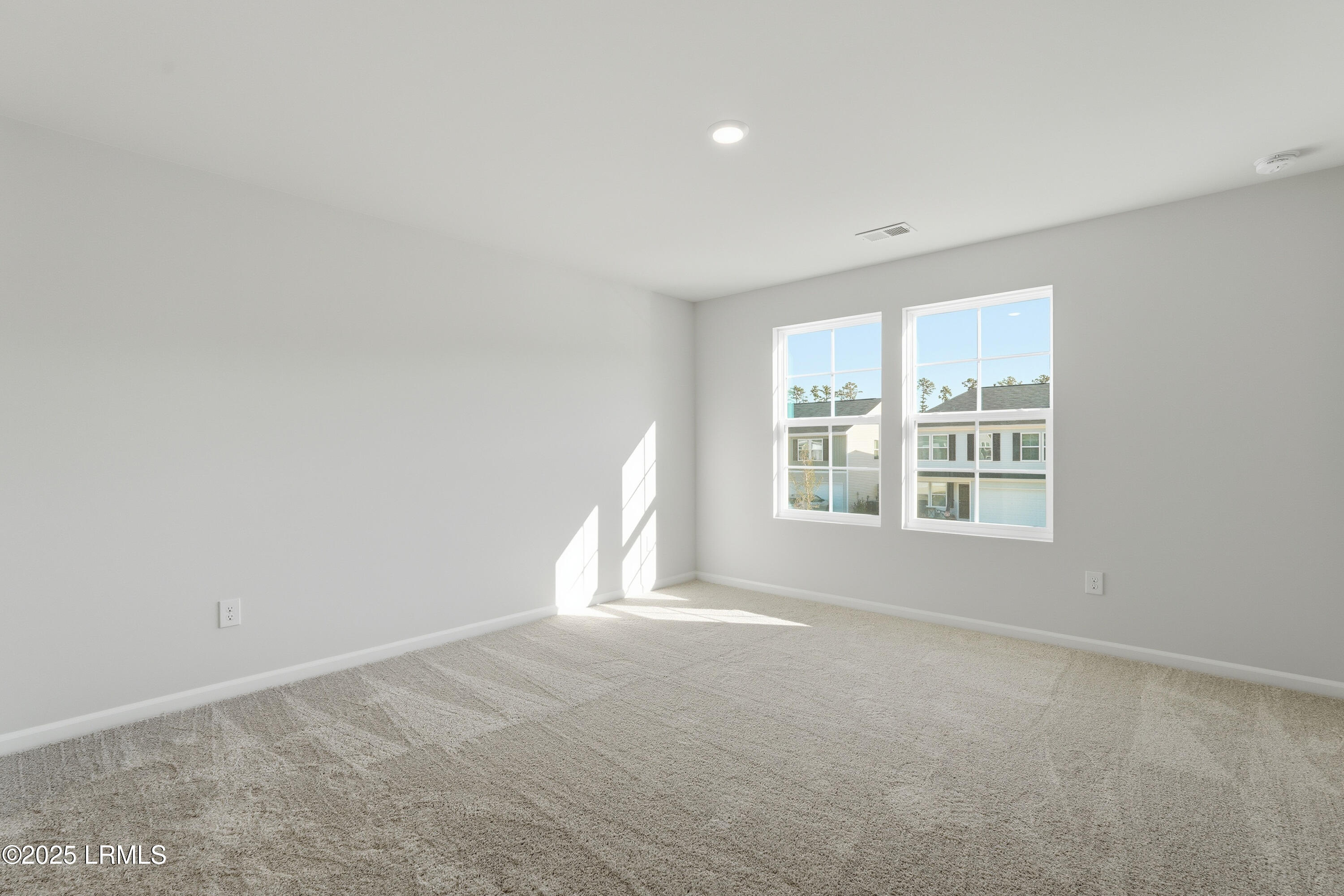 353 Waters Edge Way Hardeeville, SC 29927 - Photo 33 of 37 FMWeb25