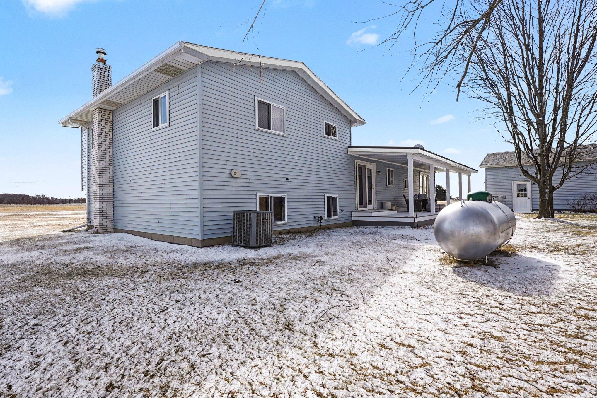 2419 North Tower Beach Road Pinconning, MI 48650 - Photo 29 of 34