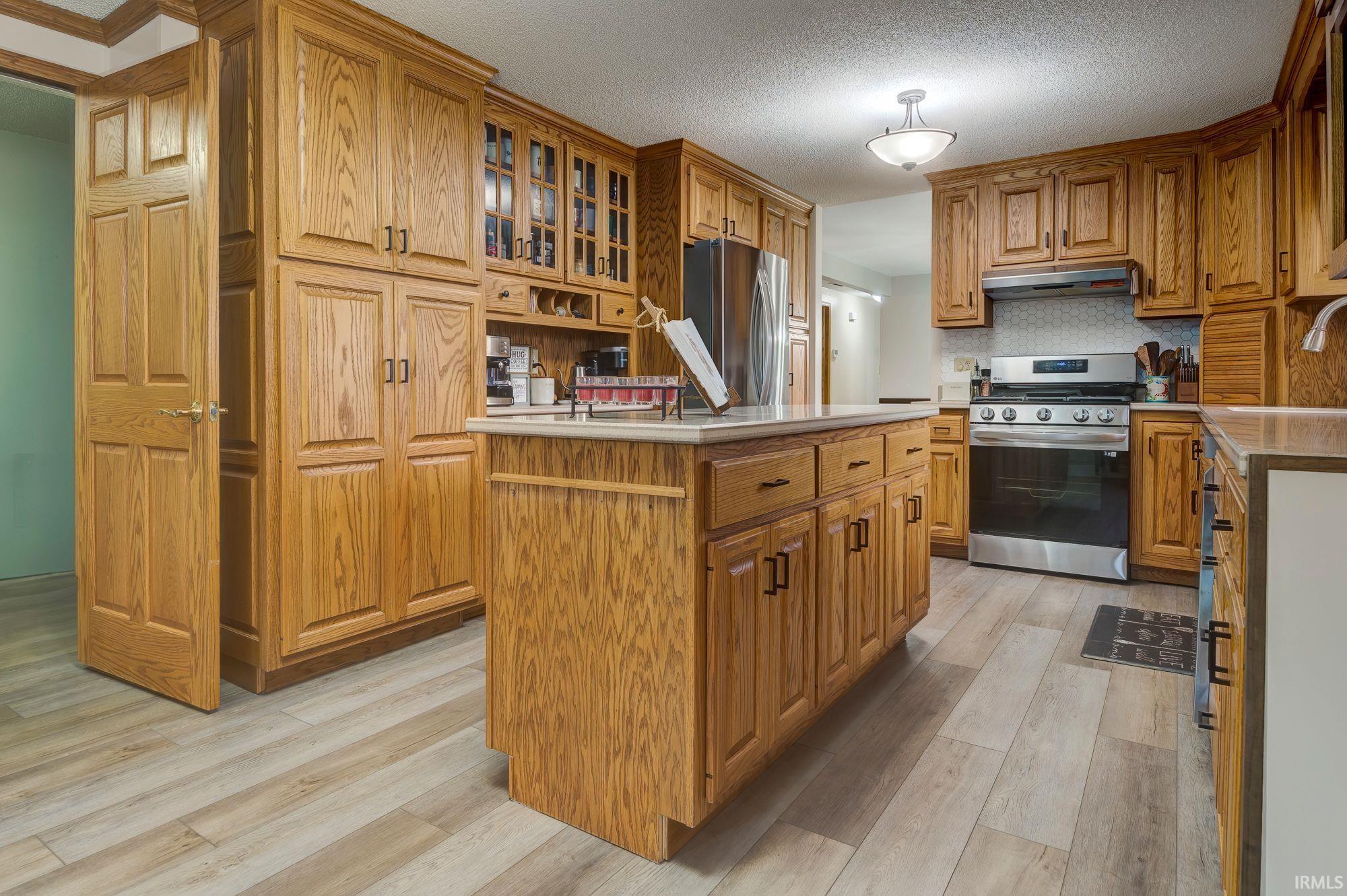 1525 Stogdill Road Bluffton, IN 46714 - Photo 11 of 16 Gallery Image 11
