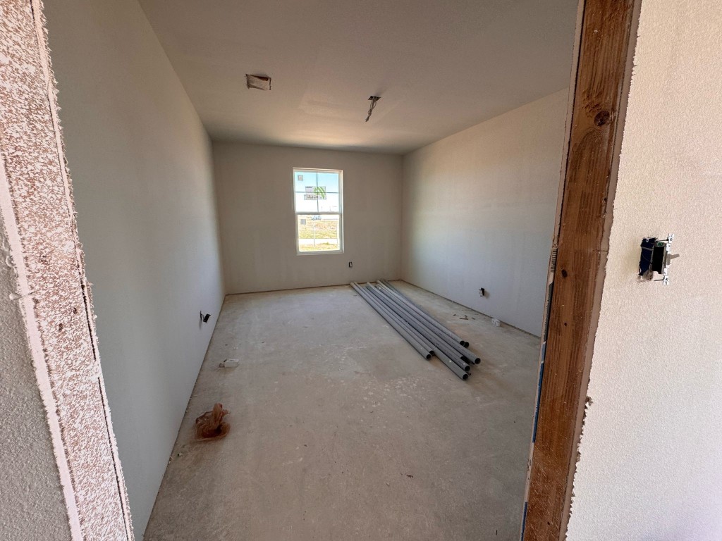 265 Altamira Avenue Elgin, TX 78621 - Photo 7 of 14