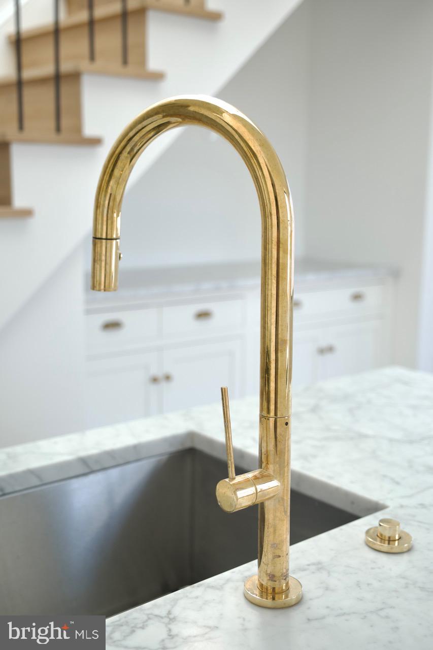 1227 North 6th Street Philadelphia, PA 19122 - Photo 6 of 32 a close view of sink
