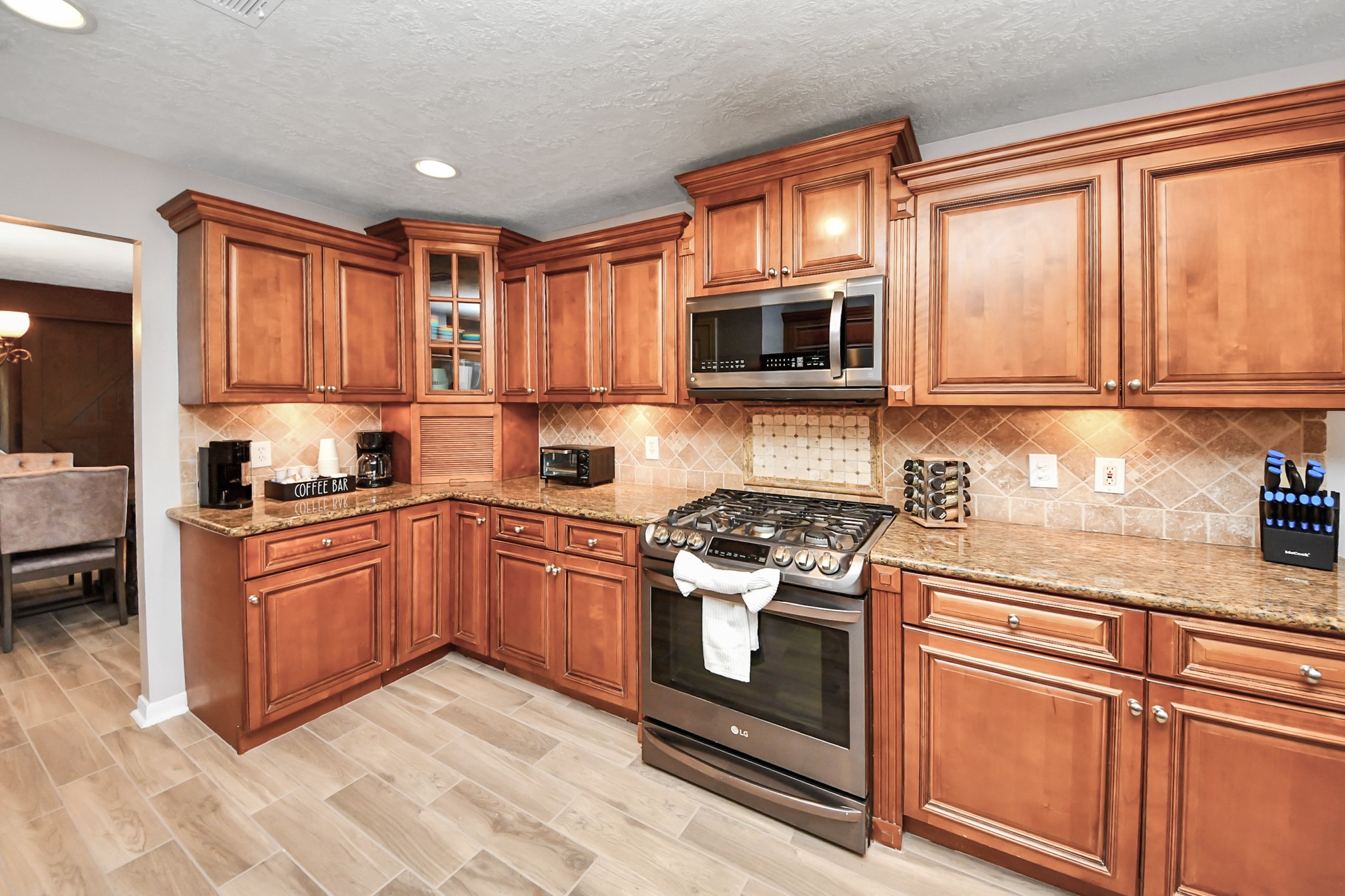 12711 Laurel Bank Way Houston, TX 77014 - Photo 4 of 49