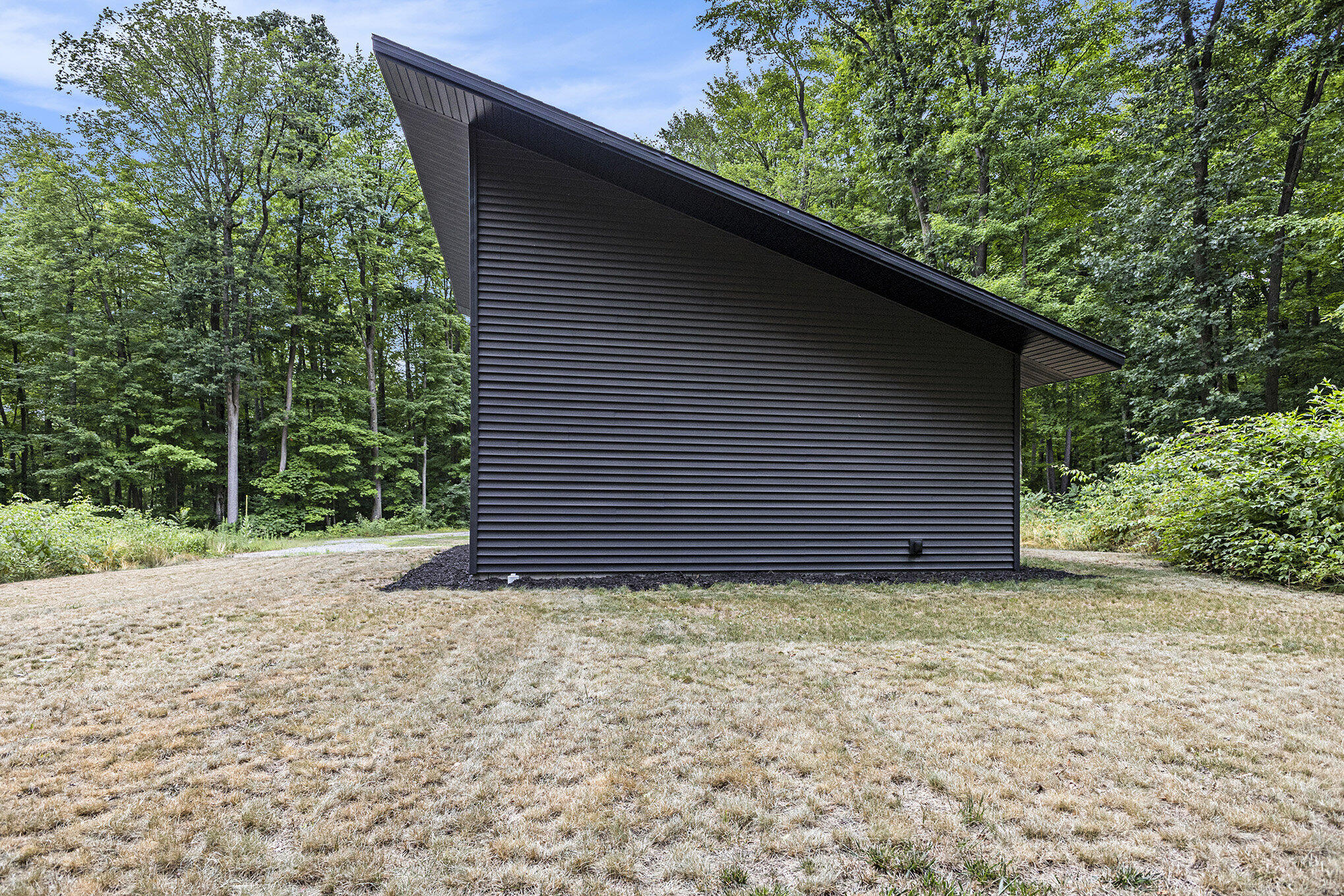 2392 South Sullivan Road Ravenna, MI 49451 - Photo 2 of 22 014_img_5663_952