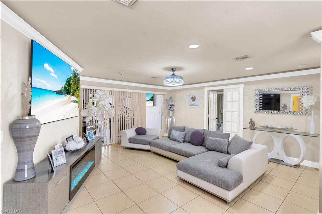 4587 25th Court Southwest Naples, FL 34116 - Photo 11 of 50