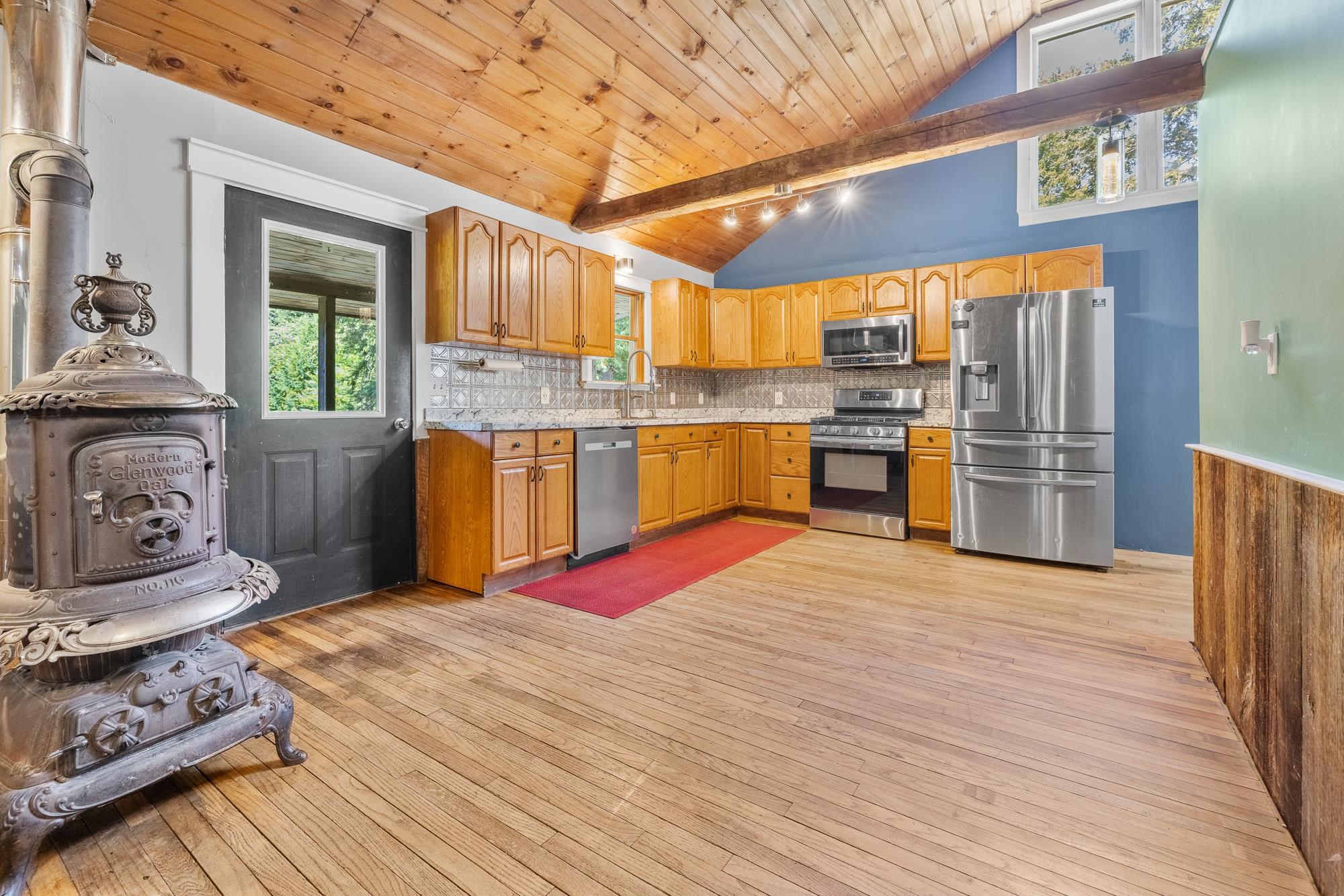 198 Brackett Road Fairlee, VT 05045 - Photo 3 of 54 Gallery Image 3