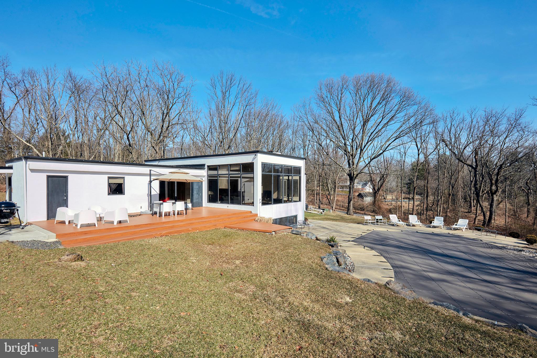 1371 Old Ford Road Huntingdon Valley, PA 19006 - Photo 33 of 37 a front view of a house with a yard