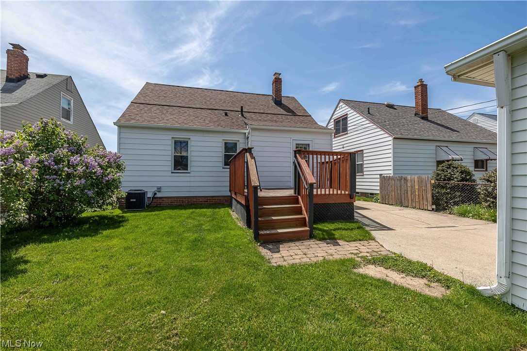 29217 Barjode Road Willowick, OH 44095 - Photo 5 of 22 Gallery Image 5