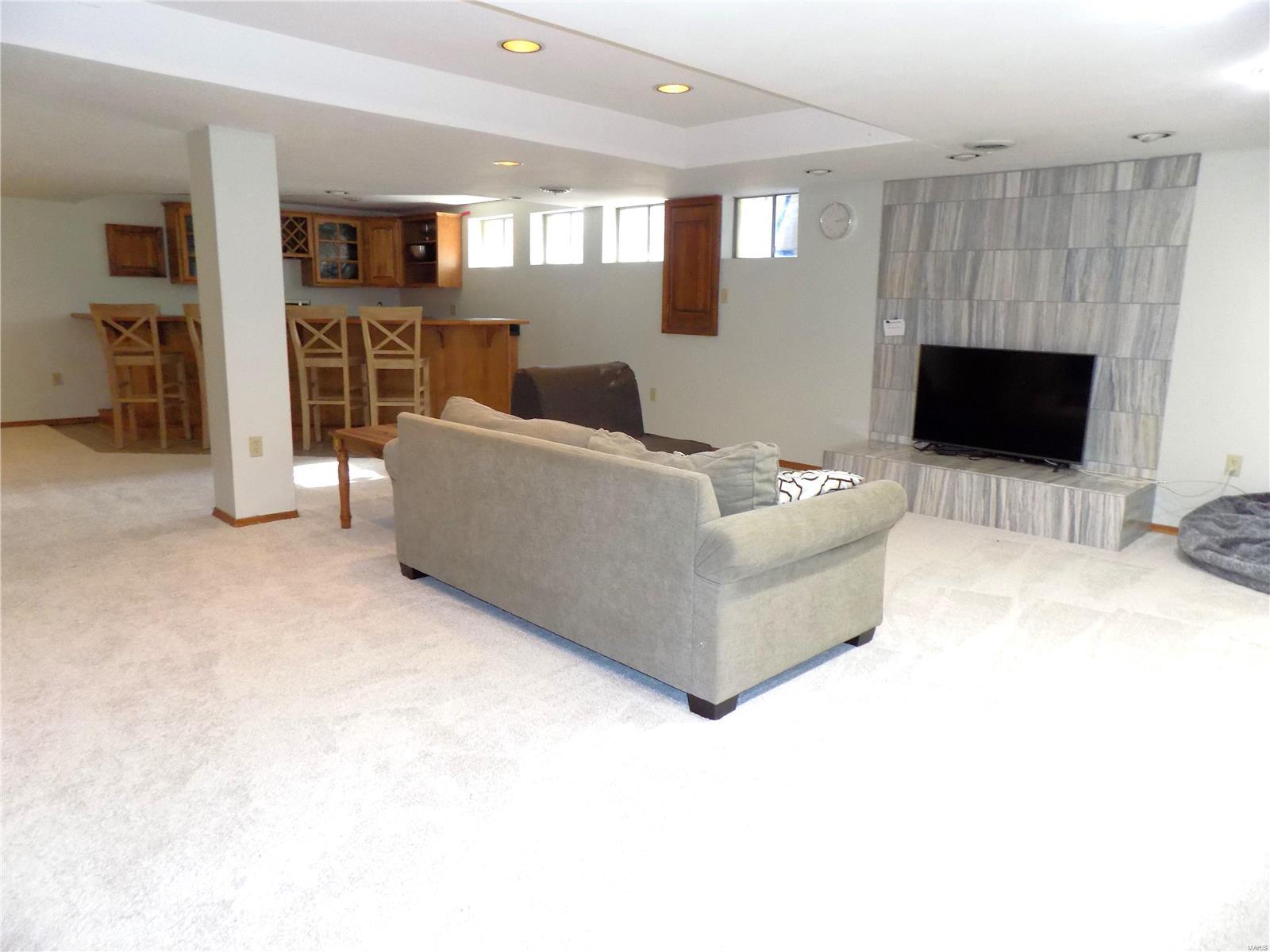 501 Prospector Ridge Drive Ballwin, MO 63011 - Photo 43 of 61 Gallery Image 43