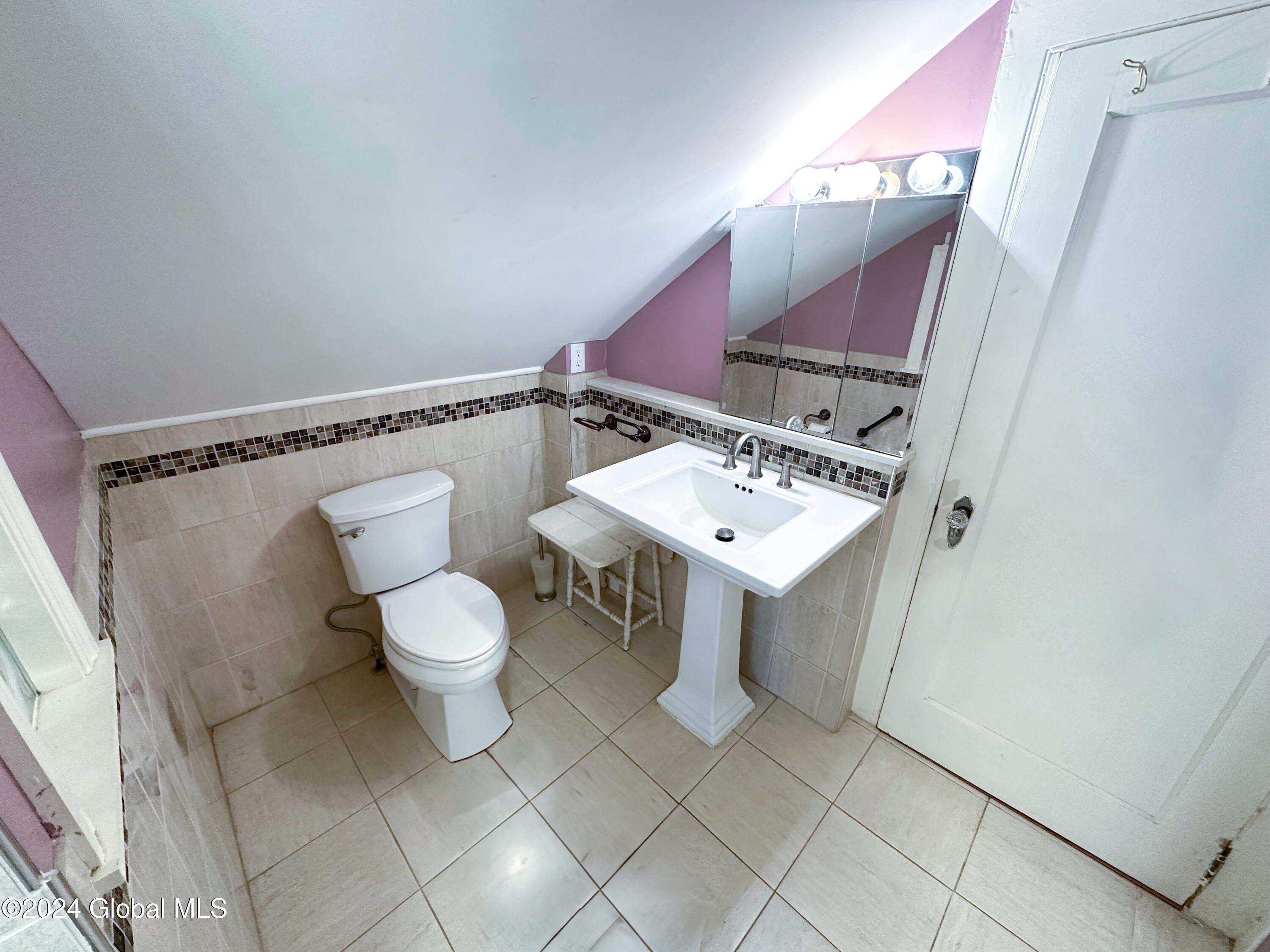 6 North Street Schenectady, NY 12305 - Photo 28 of 36 25