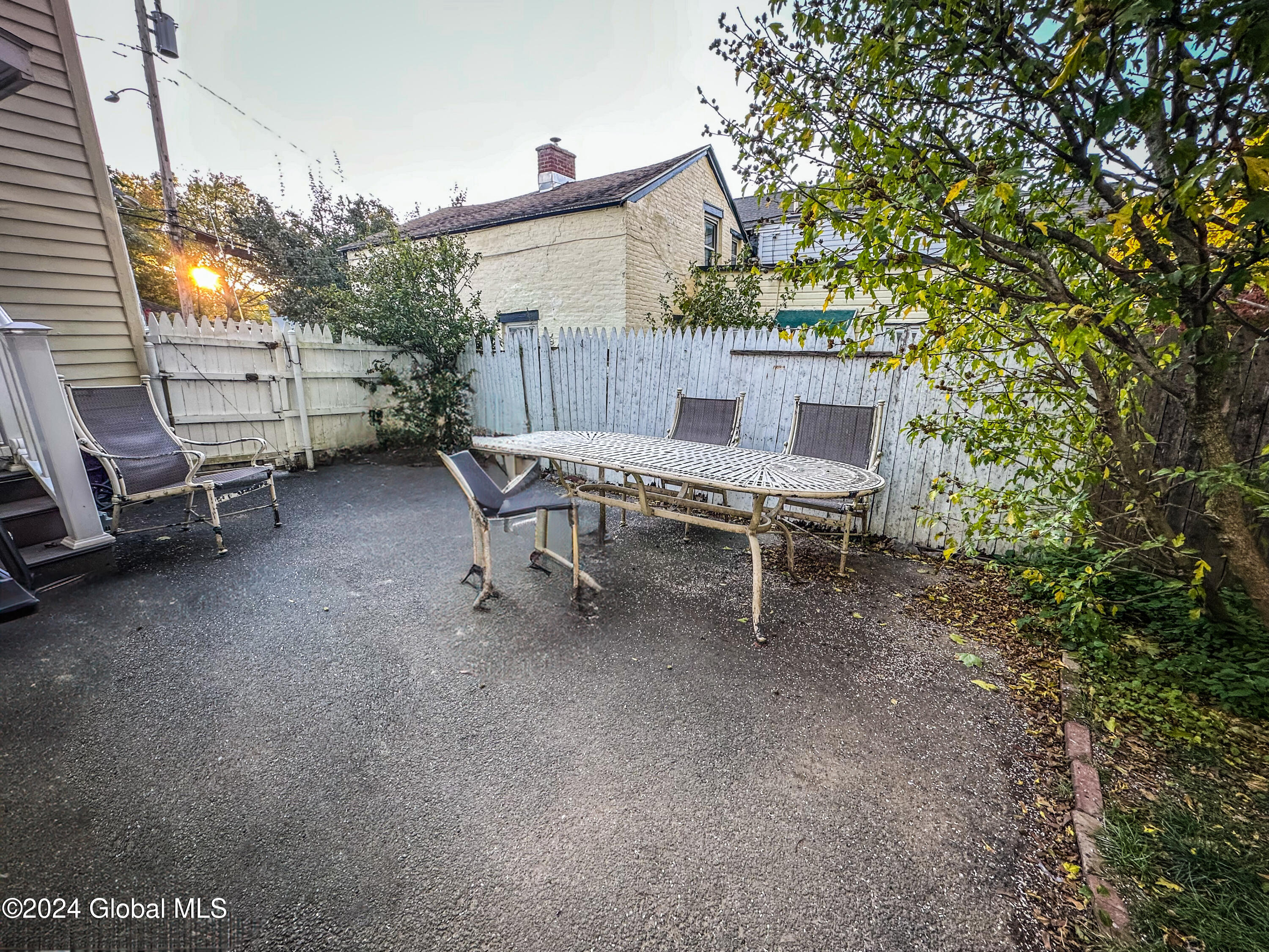 6 North Street Schenectady, NY 12305 - Photo 29 of 36 22