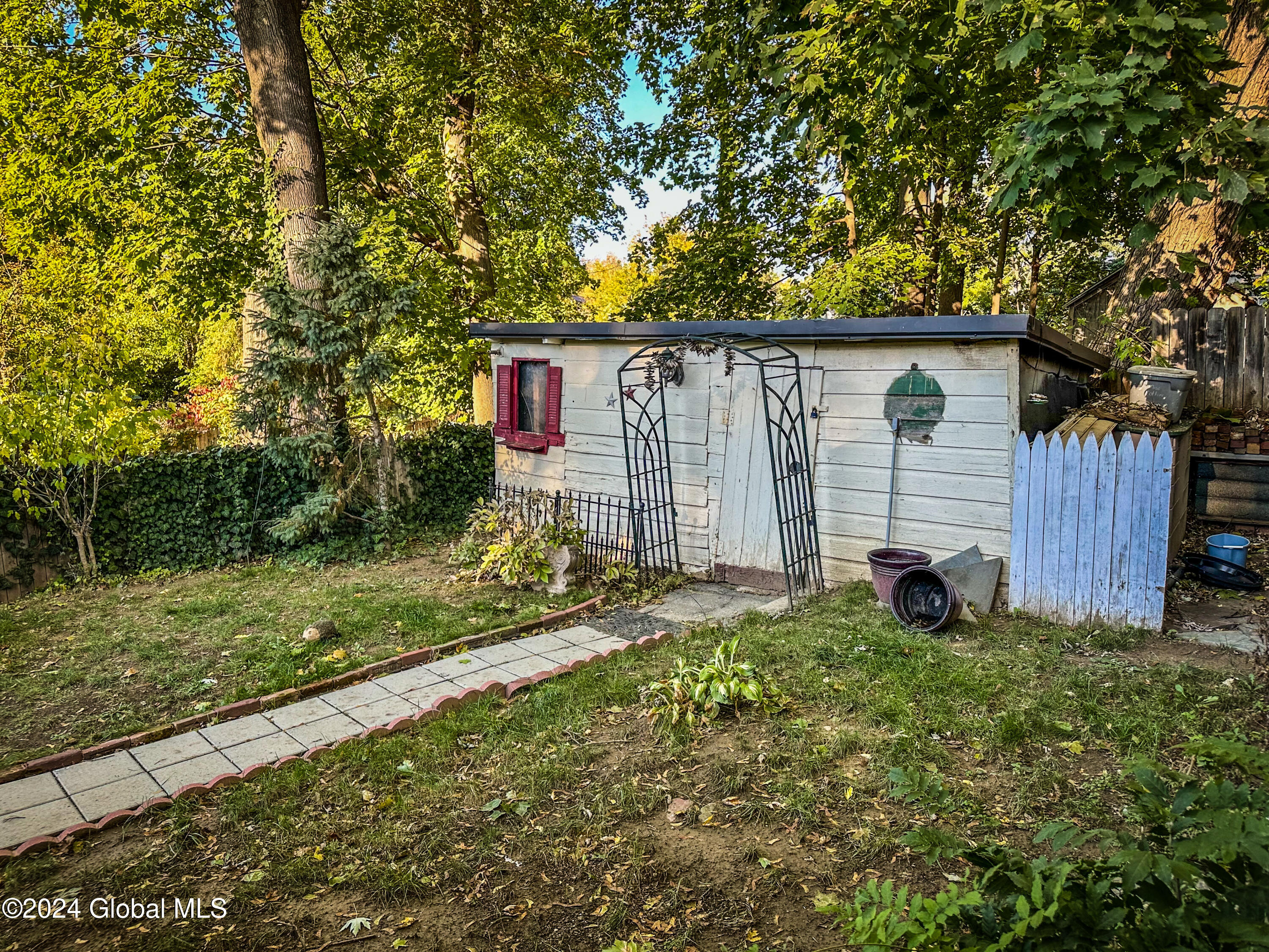 6 North Street Schenectady, NY 12305 - Photo 31 of 36 20