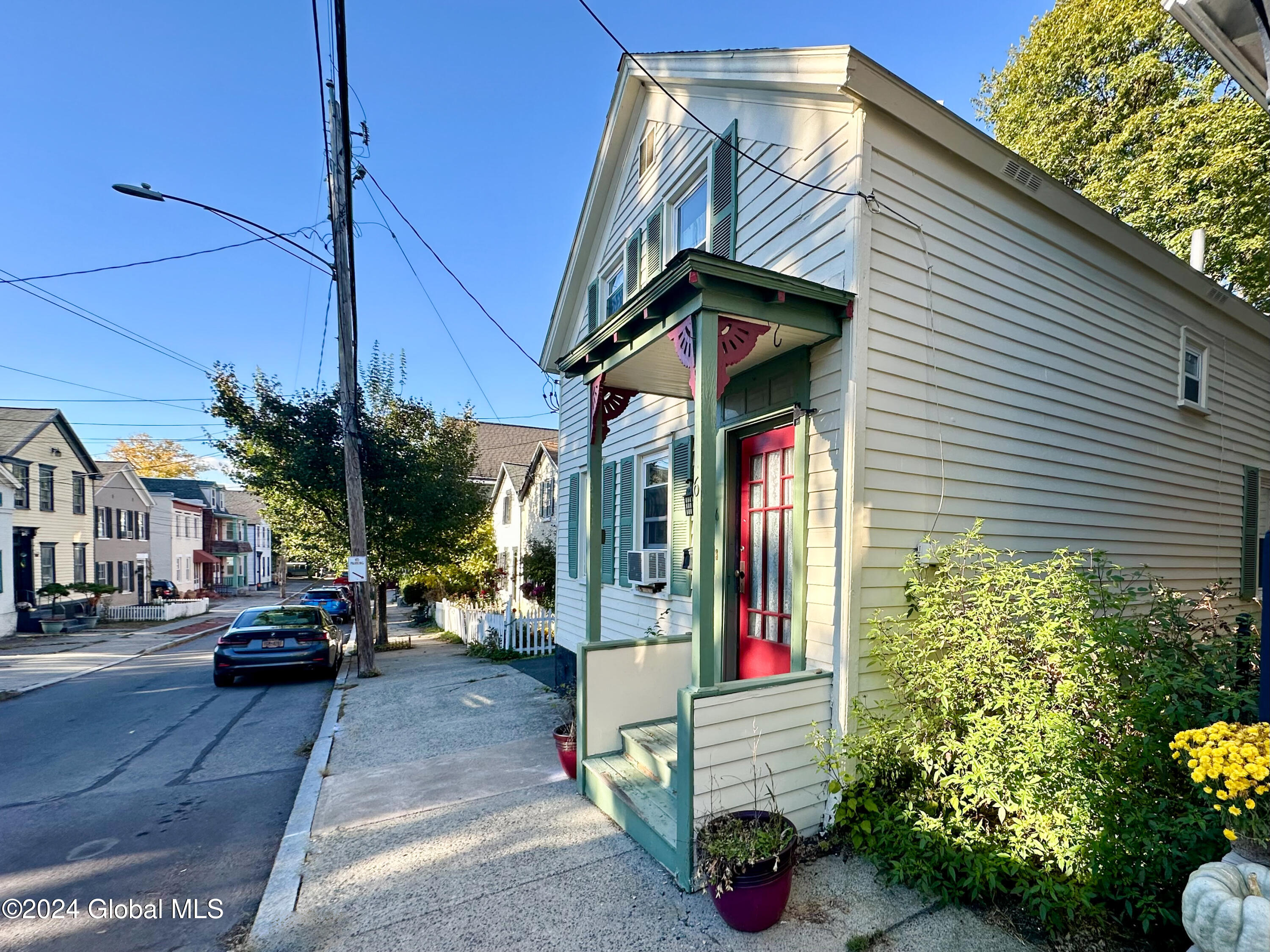 6 North Street Schenectady, NY 12305 - Photo 34 of 36 17