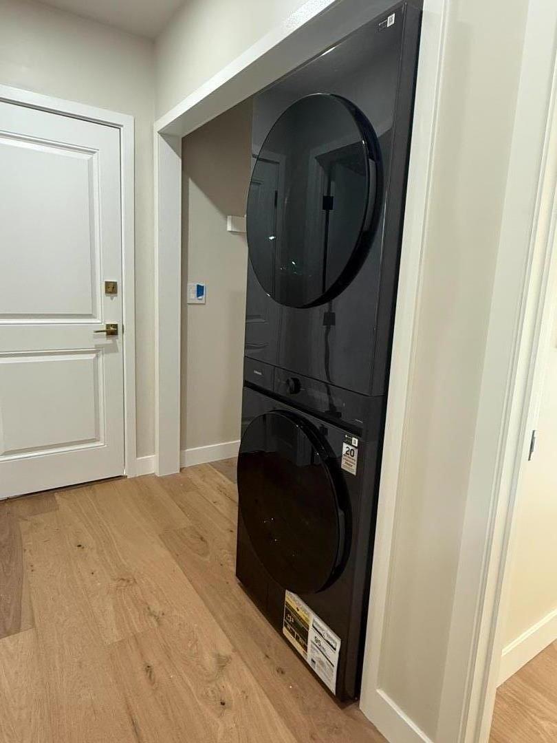 199 South 23rd Street San Jose, CA 95116 - Photo 32 of 33 a view of a mirror