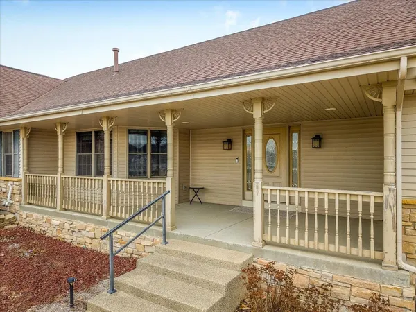 $509,000 | 754 East Equestrian Pointe Drive, Byron, IL 61010