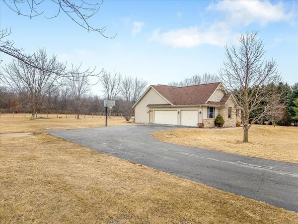 $519,000 | 754 East Equestrian Pointe Drive, Byron, IL 61010