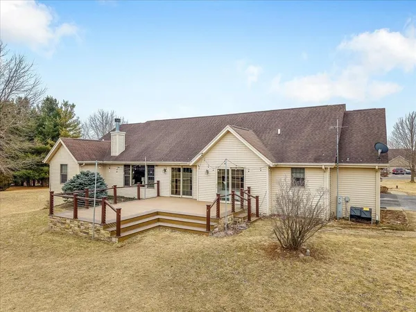 $509,000 | 754 East Equestrian Pointe Drive, Byron, IL 61010