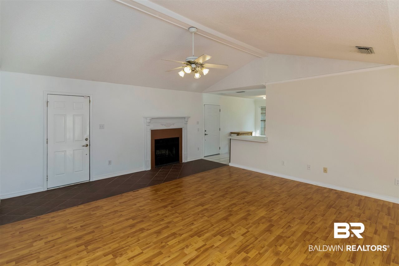 5266 Maudelayne Drive North Mobile, AL 36693 - Photo 3 of 39