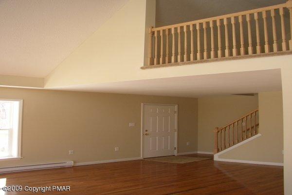 712 Sheffick Road Gouldsboro, PA 18424 - Photo 6 of 16 Living Room