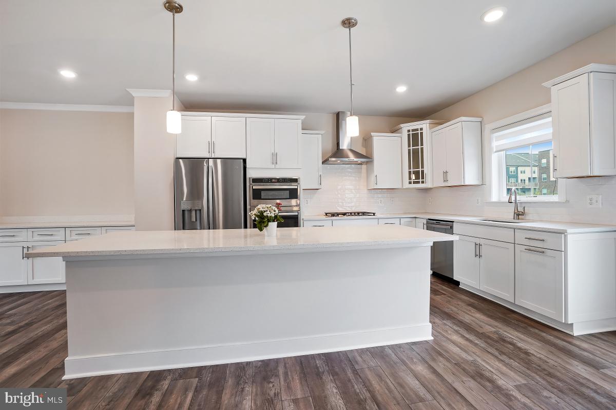 207 Armstrong Place Gaithersburg, MD 20878 - Photo 11 of 54 Ktichen