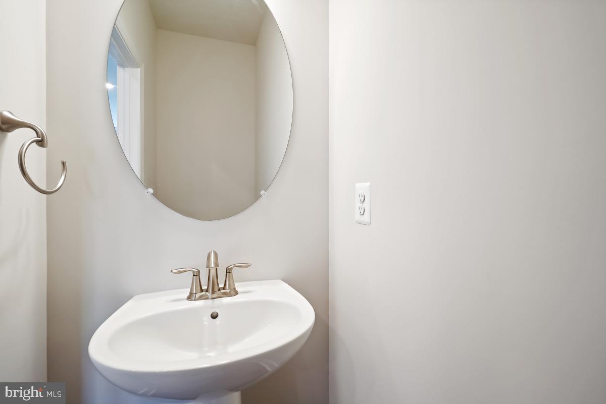 207 Armstrong Place Gaithersburg, MD 20878 - Photo 22 of 54 Half Bath