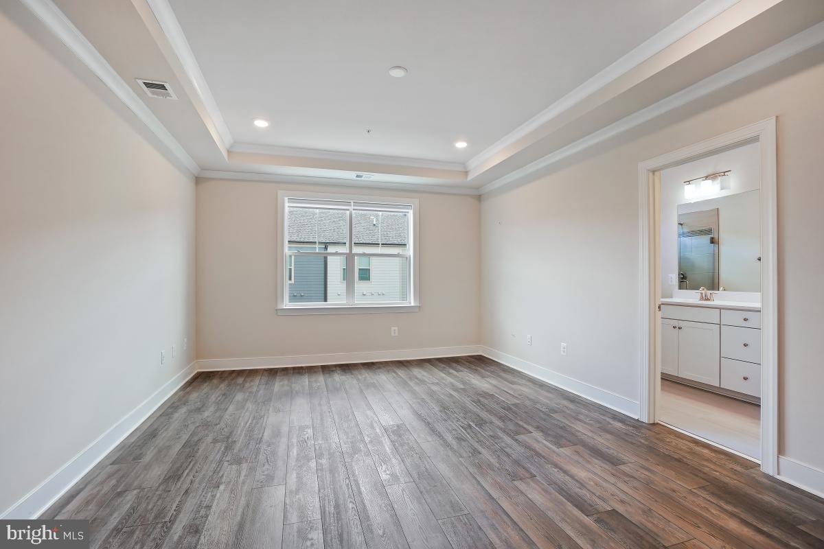 207 Armstrong Place Gaithersburg, MD 20878 - Photo 31 of 54 Primary Bedroom