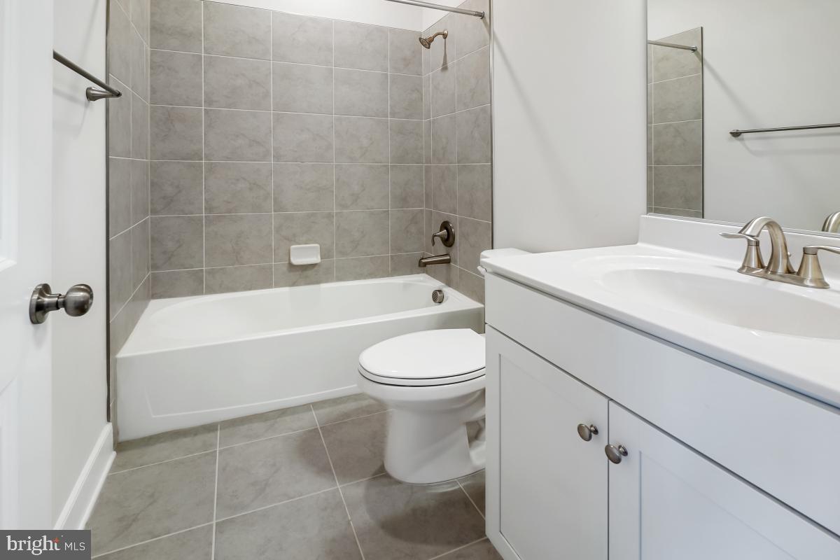 207 Armstrong Place Gaithersburg, MD 20878 - Photo 35 of 54 Bull Bath