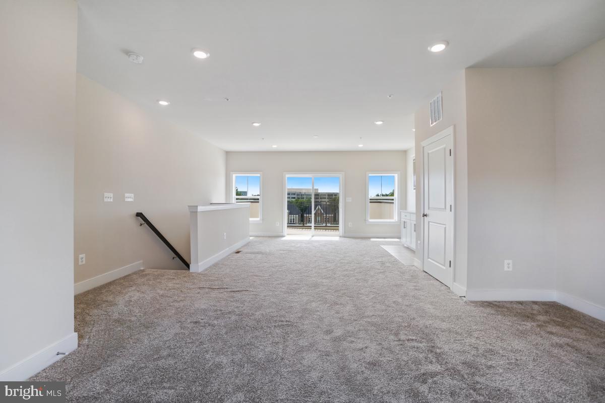 207 Armstrong Place Gaithersburg, MD 20878 - Photo 40 of 54 Upper Level Rec Room