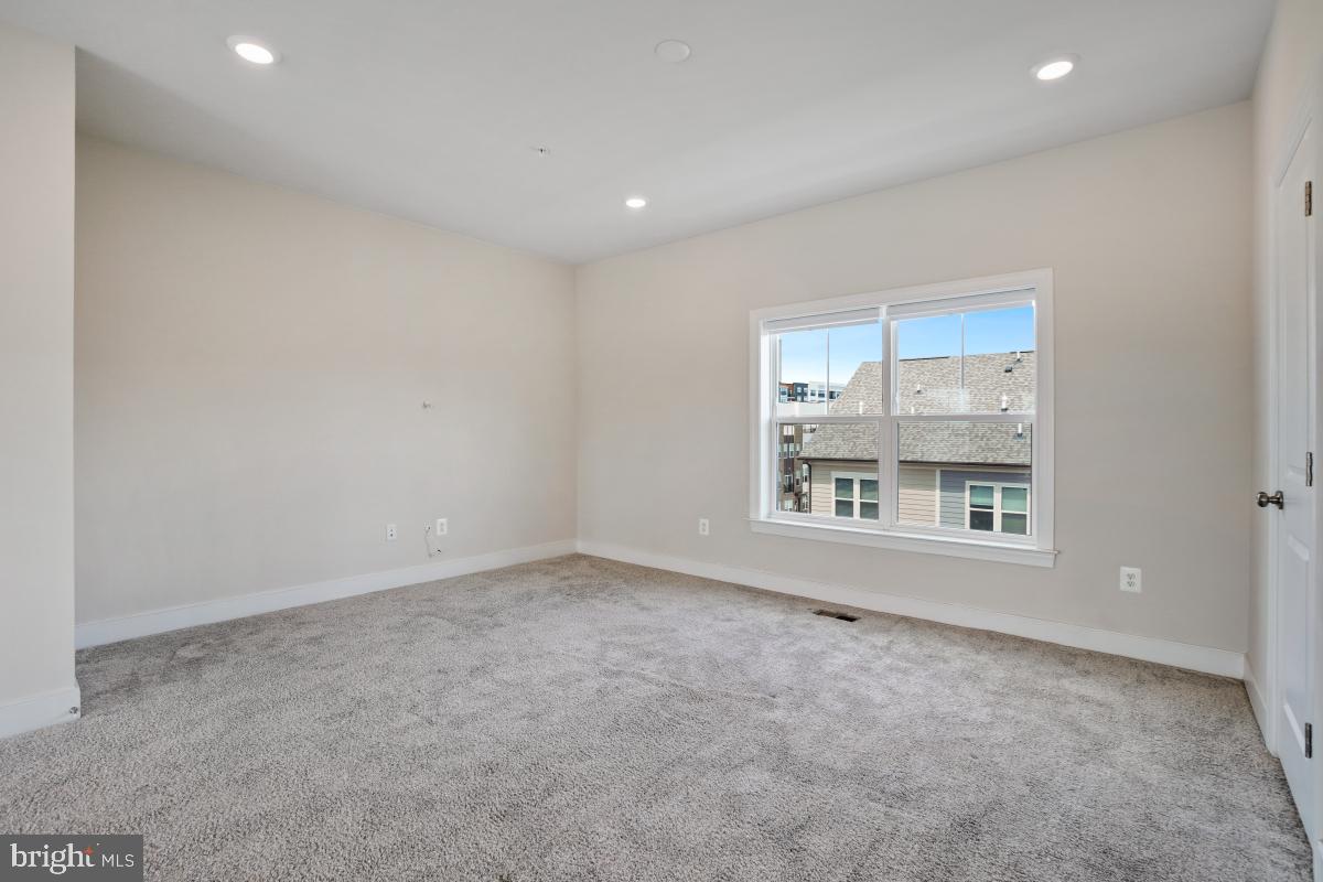 207 Armstrong Place Gaithersburg, MD 20878 - Photo 41 of 54 Upper Level Rec Room