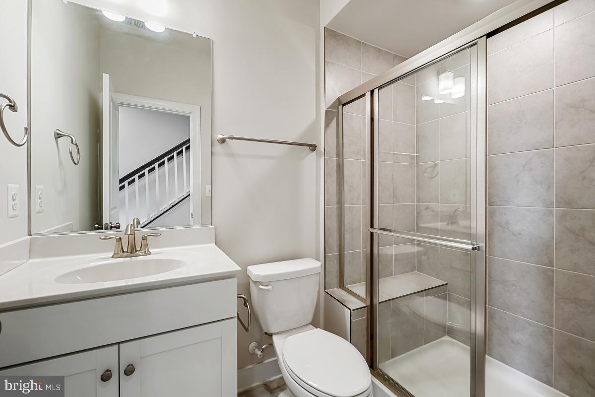 207 Armstrong Place Gaithersburg, MD 20878 - Photo 8 of 54 Full Bath