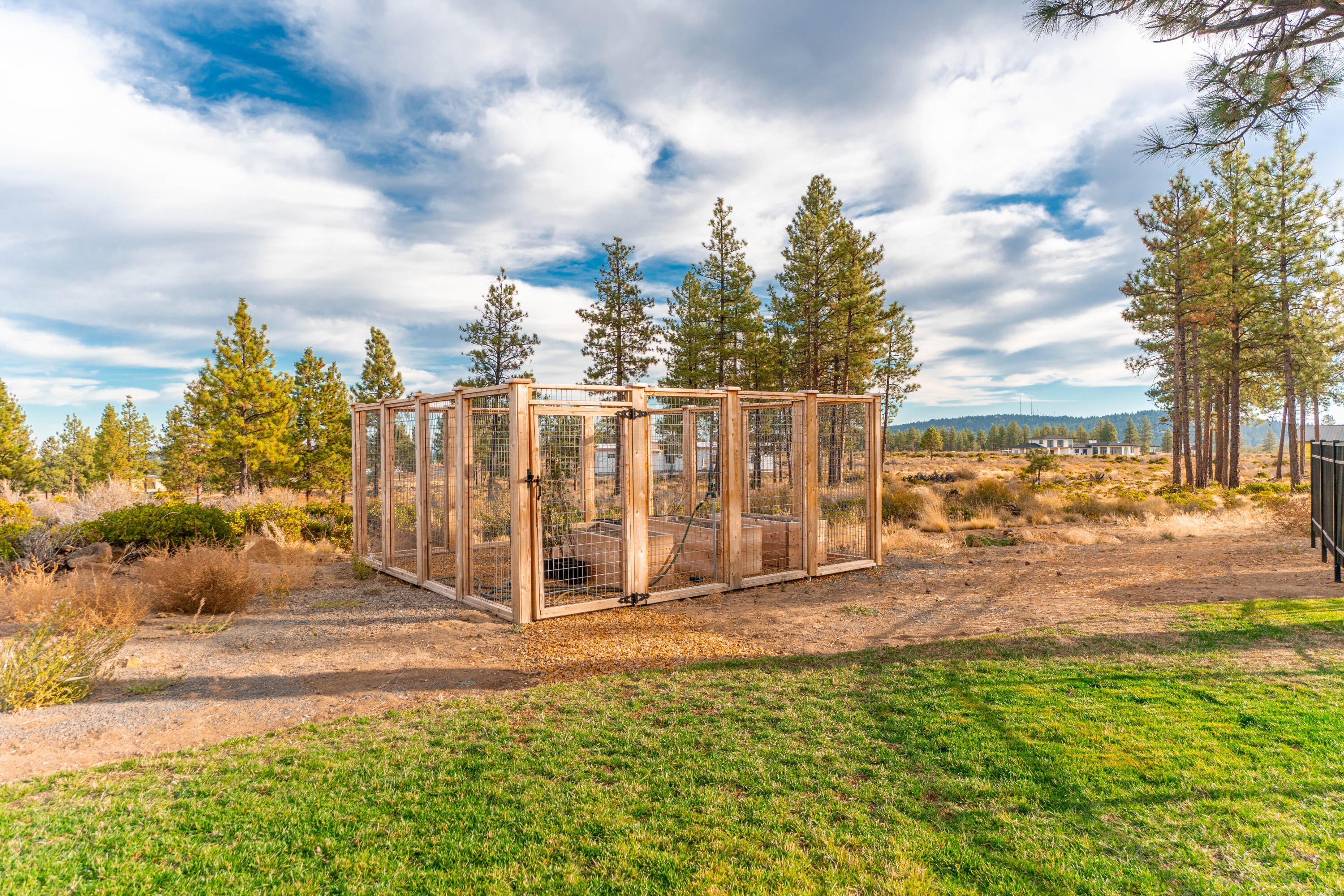 62360 Huntsman Loop Bend Bend, OR 97703 - Photo 44 of 52 80