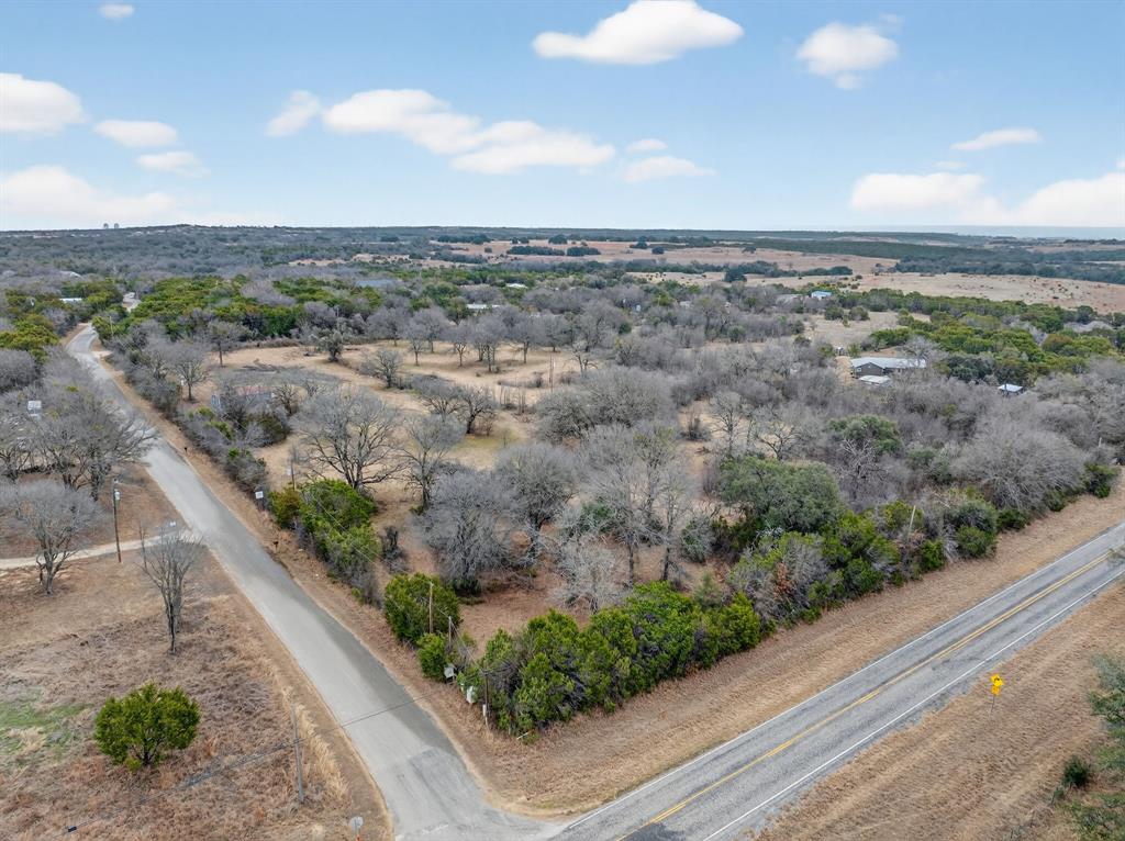 7902 Cross Timbers Court Tolar, TX 76476 - Photo 8 of 33