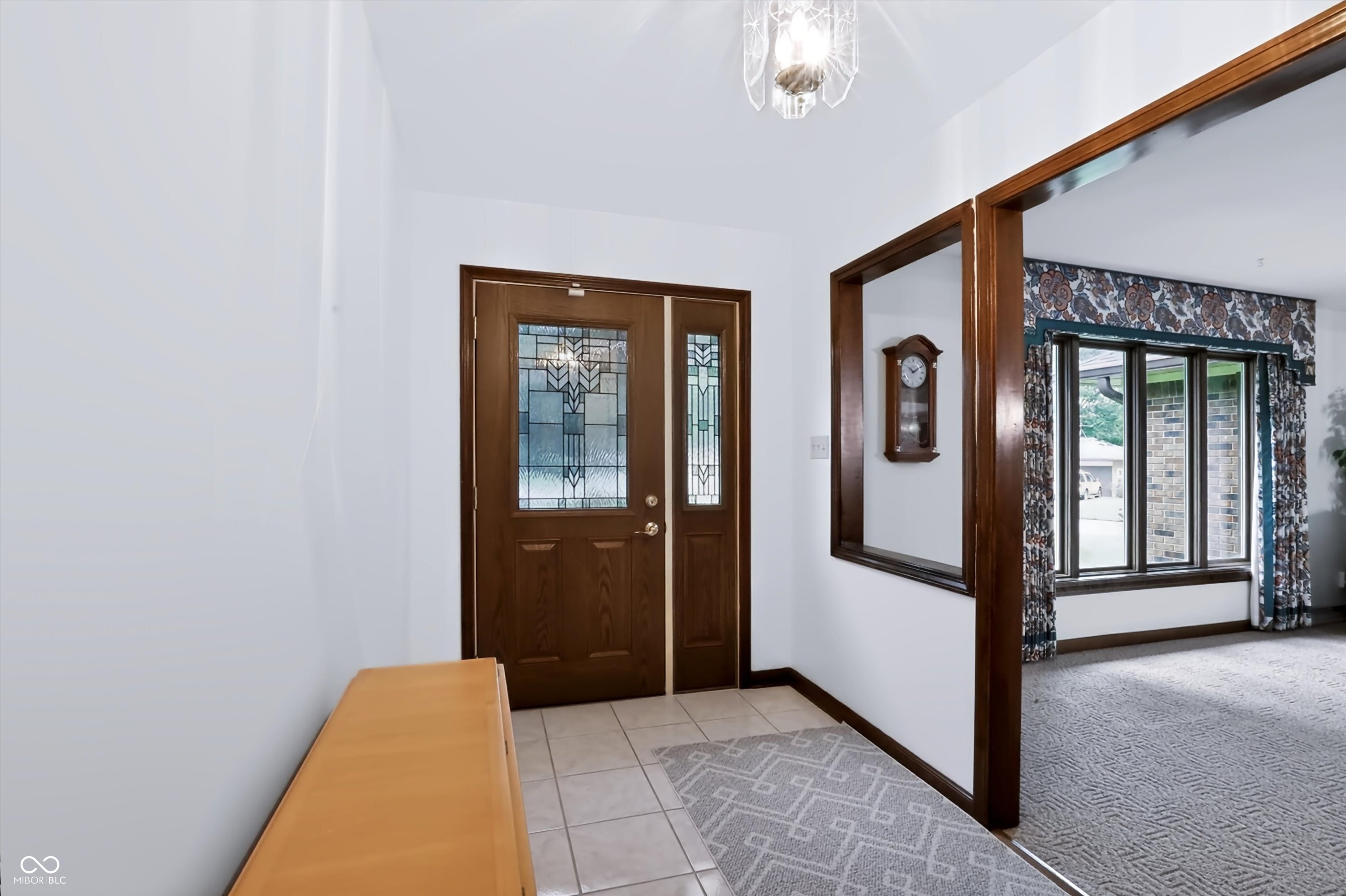 487 Moccosin Road Greenwood, IN 46142 - Photo 8 of 55