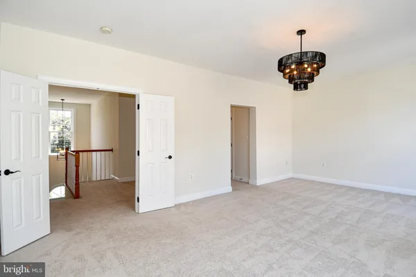 $6,000 | 301 Hillwood Avenue, Falls Church, VA 22046