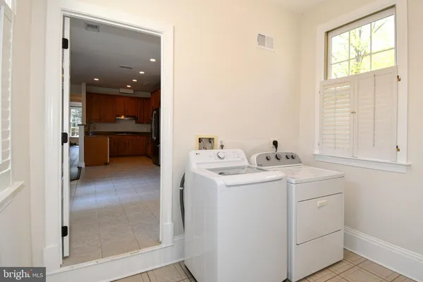 $6,000 | 301 Hillwood Avenue, Falls Church, VA 22046