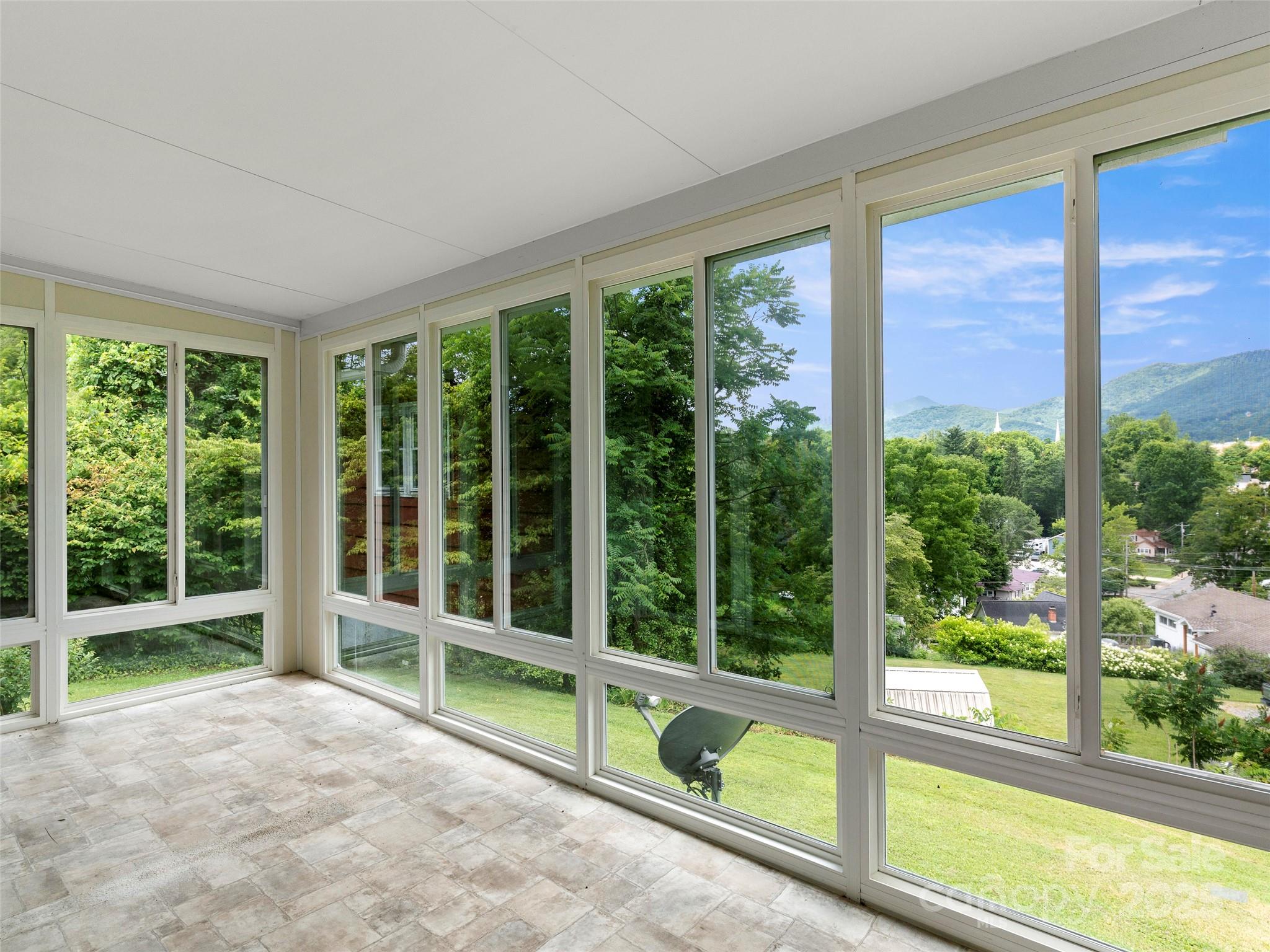 30 Belleview Road Waynesville, NC 28786 - Photo 6 of 33 Gallery Image 6