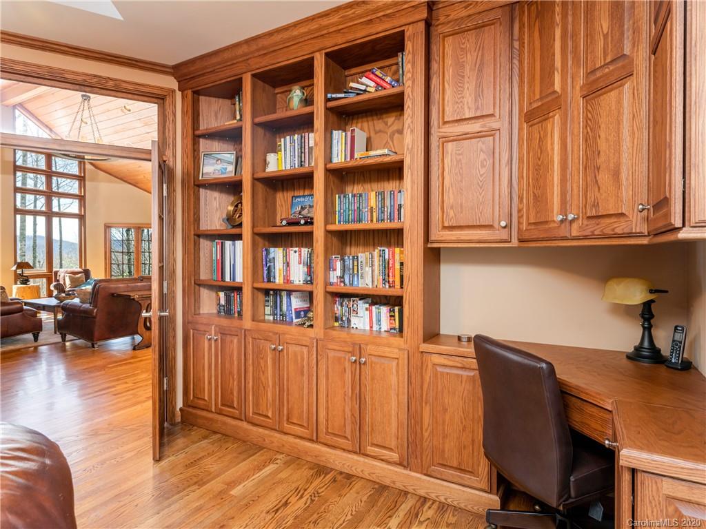 115 Little Cherokee Ridge Hendersonville, NC 28739 - Photo 14 of 48 Gallery Image 14