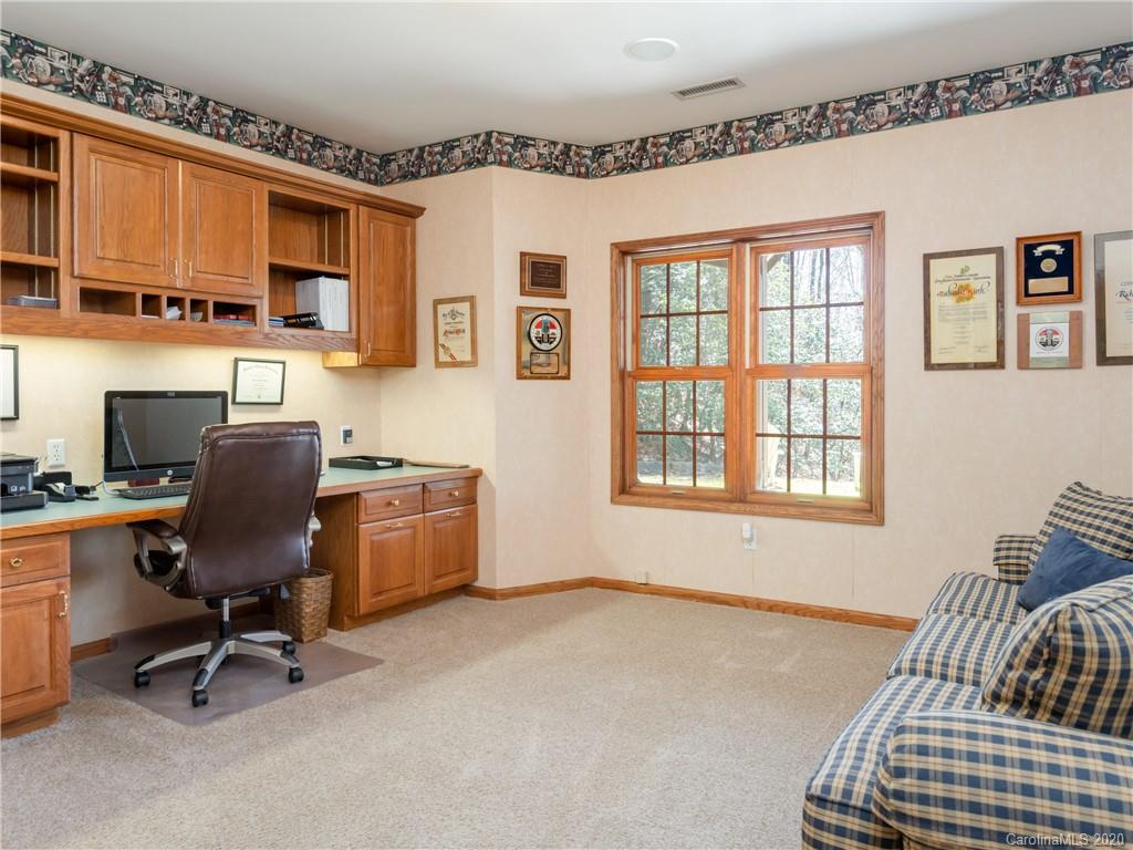 115 Little Cherokee Ridge Hendersonville, NC 28739 - Photo 26 of 48 Gallery Image 26