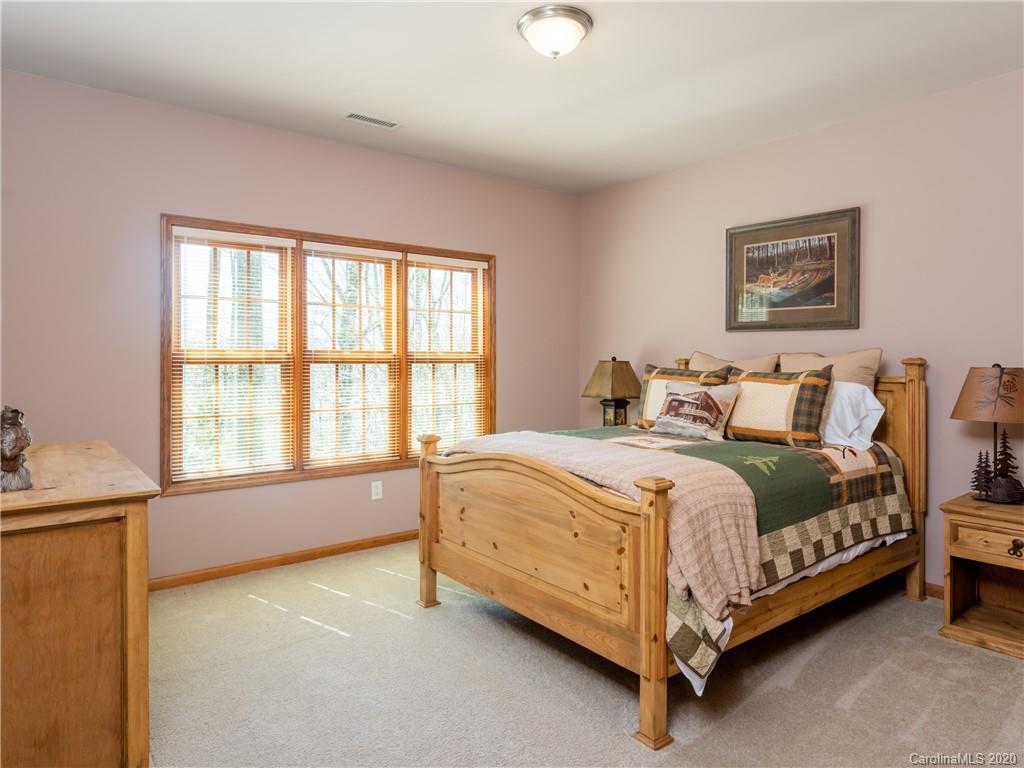 115 Little Cherokee Ridge Hendersonville, NC 28739 - Photo 29 of 48 Gallery Image 29