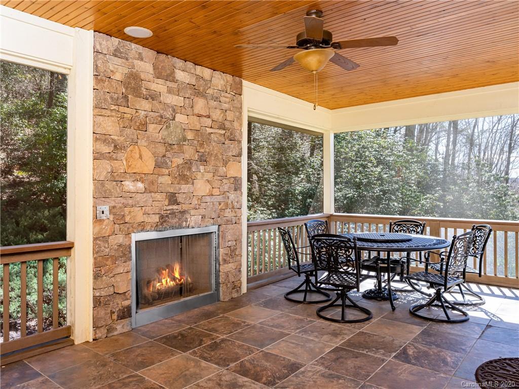 115 Little Cherokee Ridge Hendersonville, NC 28739 - Photo 32 of 48 Gallery Image 32