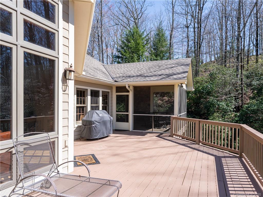 115 Little Cherokee Ridge Hendersonville, NC 28739 - Photo 36 of 48 Gallery Image 36