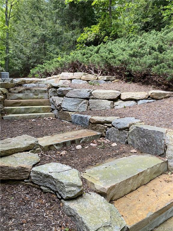115 Little Cherokee Ridge Hendersonville, NC 28739 - Photo 41 of 48 Gallery Image 41